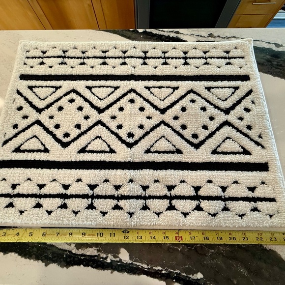 BETTER HOMES & GARDENS RUG BOHO CHIC - Picture 5 of 6